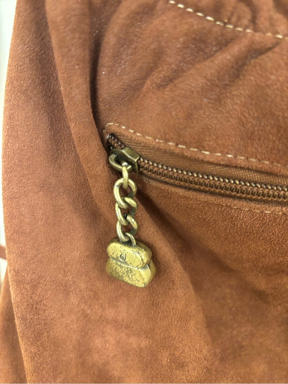 Kathy Van Zeeland Concho Bag - Picture 16 of 16